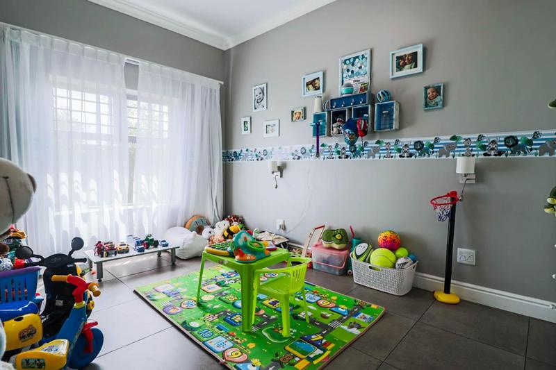 5 Bedroom Property for Sale in Myburgh Park Western Cape